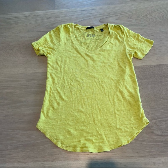 ATM Anthony Thomas Melillo Tops - ATM Anthony Thomas Melillo Slub Jersey Classic V-Neck Tee Yellow Small